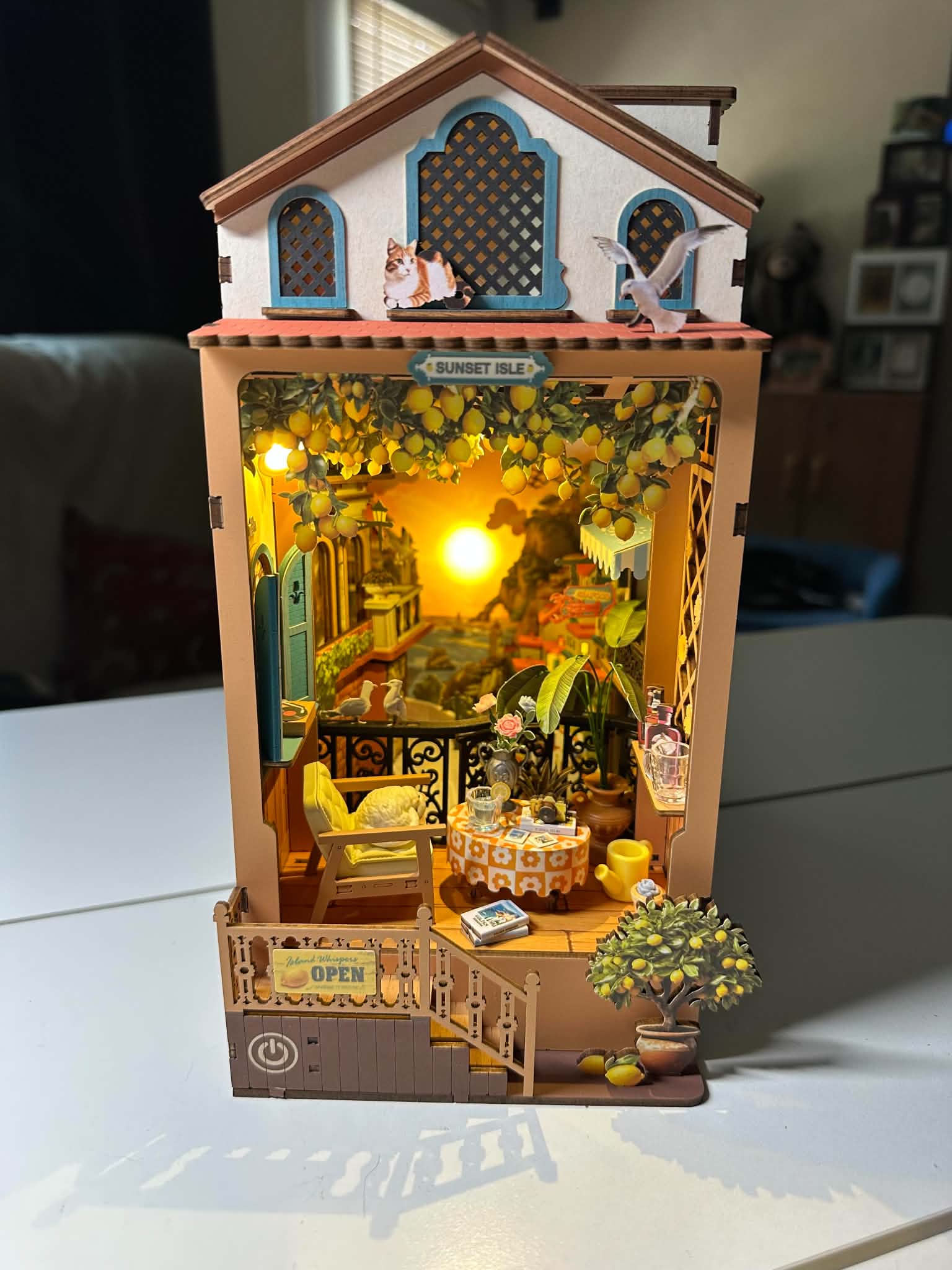 Sunset Isle - Rolife - Book Nook Workshop